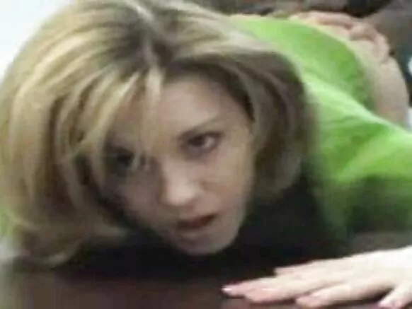 Nolosha Dhabta Ah Xoghaye Booty Blonde Weyn Oo 18 Jir Ah Oo Timo Leh Oo Qaanaaday