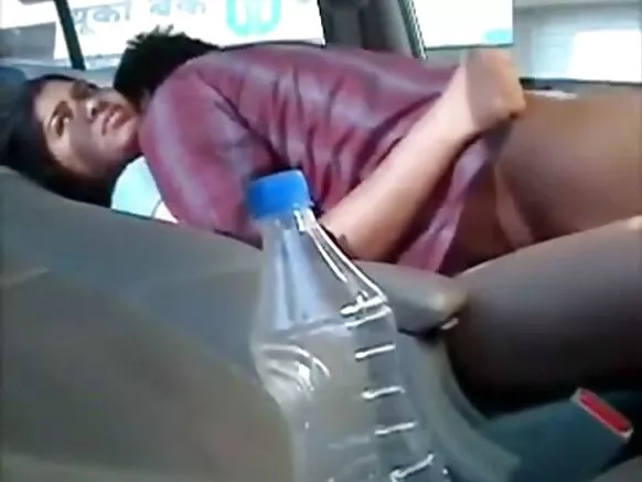 Damn bislaaday waxay ku tusinaysaa muuqaal gaadhigeeda si qof walba u arko.