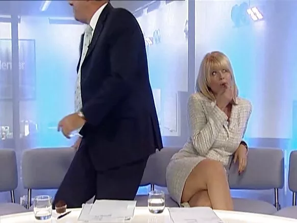 Christine Talbot waxay tusinaysaa hooyooyin fool xun lugaheeda.