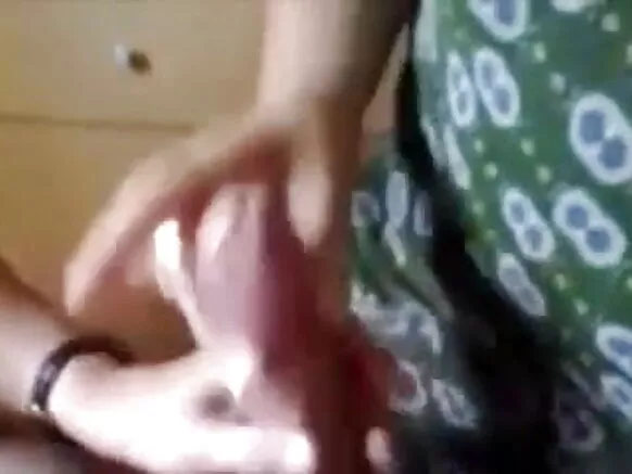 Haweeneyda guriga Delhi, haweenka ka, siin devar ay shaqo gacan wanaagsan.