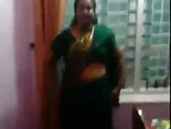 Ayeeyo eedo ayaa fuck hindi 1324.