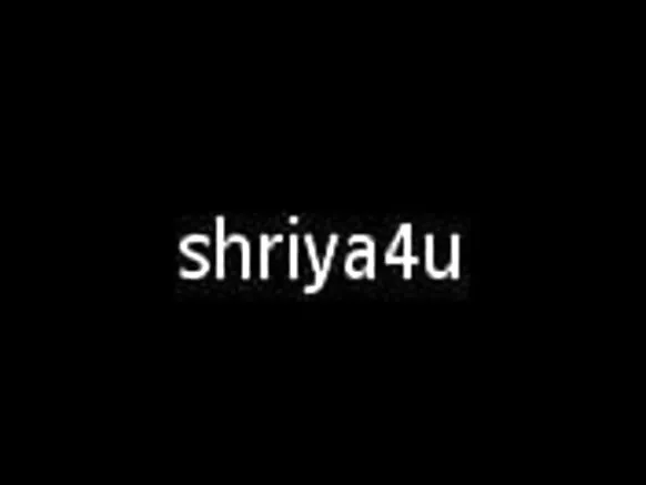 Aunty Telugu ka timid Fiidiyowyada Qaangaarka Lesbian ee Koonfurta Hindiya oo Muujinaya Naasaheeda Macmiil.