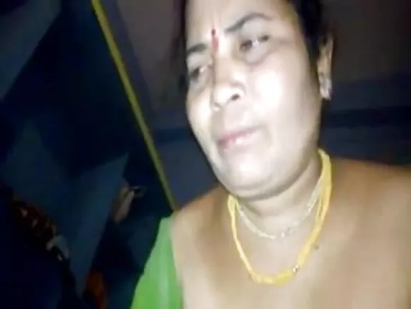 Free desi baaluq aunty video qaawan.